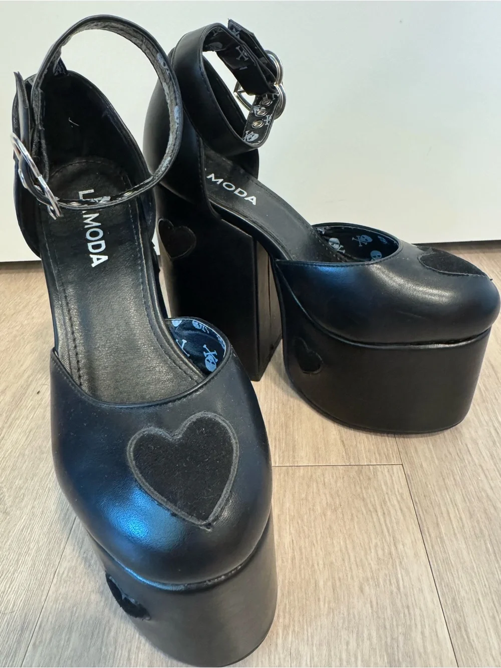 Lamoda Black Heart-Accent Platform Heels - Women's